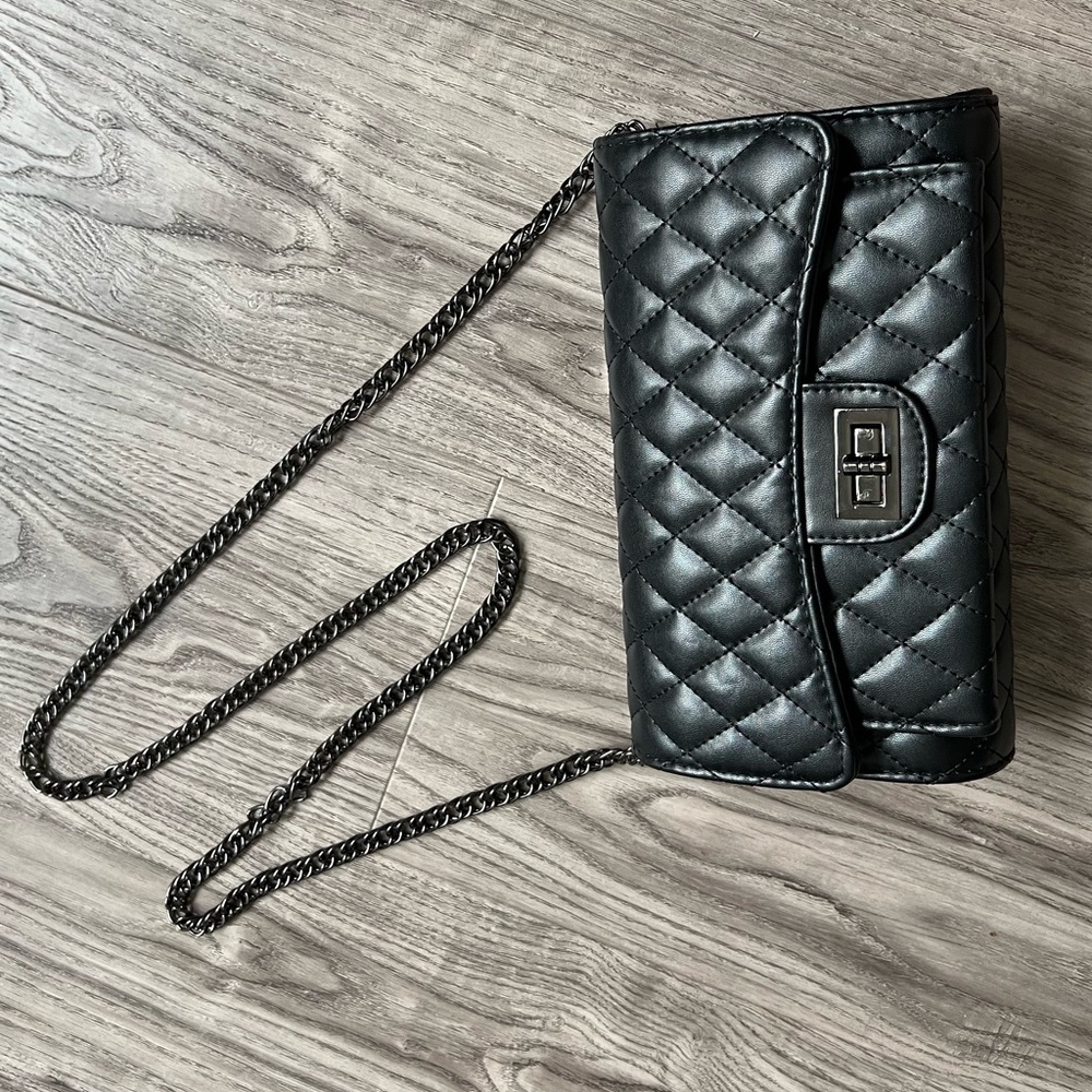 Black Quilted Clutch Chain Strap Bag
